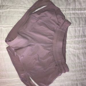 Lulu lemon Hotty Hot shorts 2.5 inches